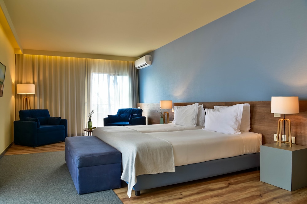 The Prime Energize Hotel & Spa — Hotel rooms in Monte Gordo, Faro