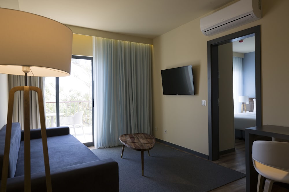 The Prime Energize Hotel & Spa — Hotel rooms in Monte Gordo, Faro