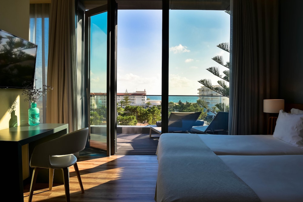 The Prime Energize Hotel & Spa — Hotel rooms in Monte Gordo, Faro