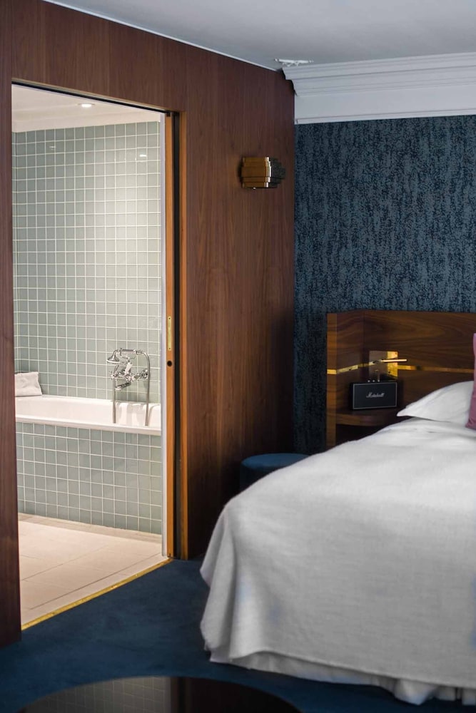 Hotel Parister & Spa — Hotel rooms in Paris, Ile-de-France