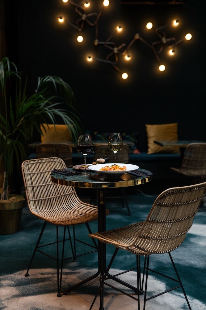 Hotel Parister & Spa — Restaurant & bars in Paris, Ile-de-France