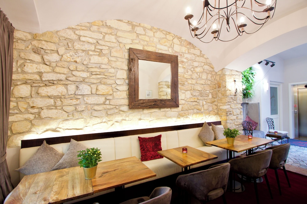 Hotel Residence Agnes — Restaurant & bars in Prague, Prague