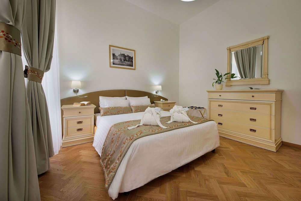 Hotel Suite Home Prague — Hotel rooms in Prague, Prague