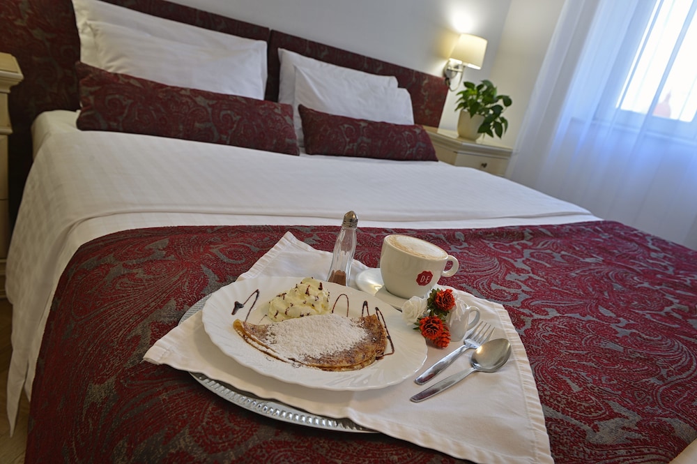 Hotel Suite Home Prague — Hotel rooms in Prague, Prague