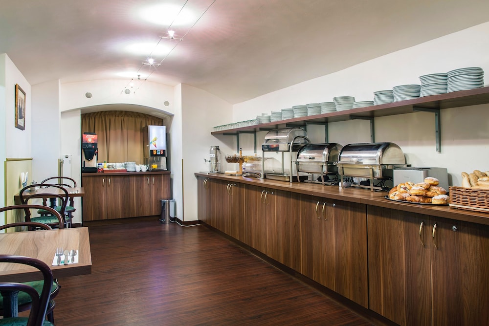 Hotel Taurus — Restaurant & bars in Prague, Prague