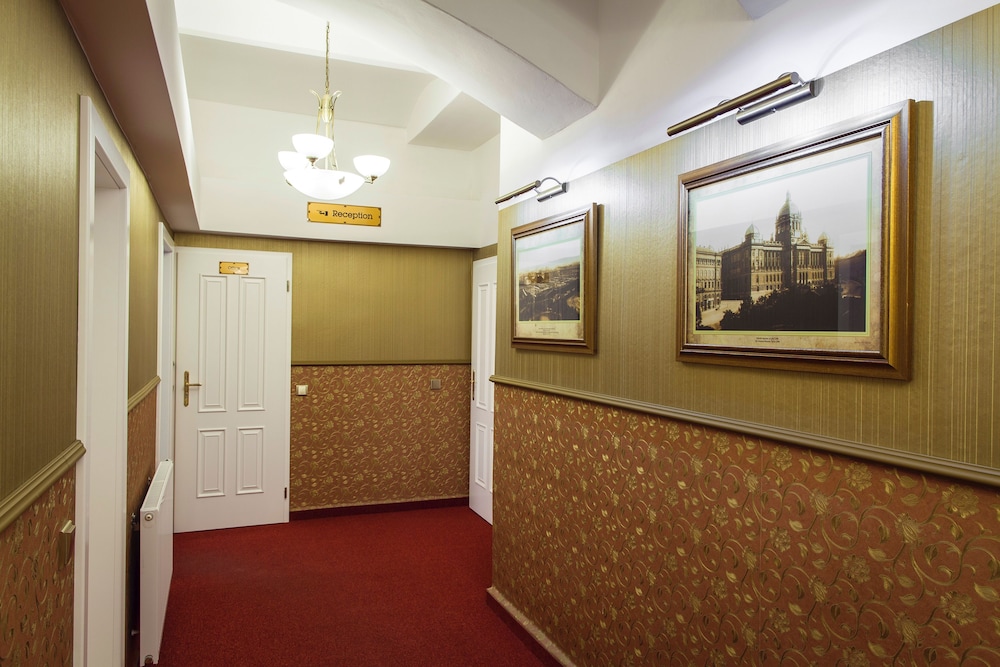 Hotel Taurus — Hotel building in Prague, Prague