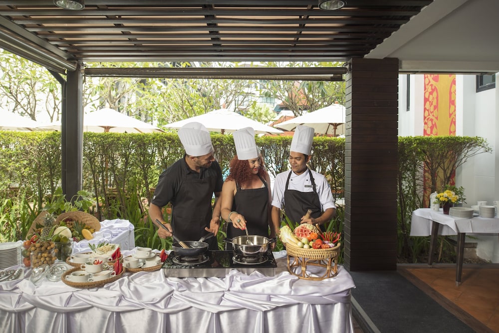 Centara Anda Dhevi Resort and Spa Krabi — Restaurant & bars in Ao Nang, Krabi