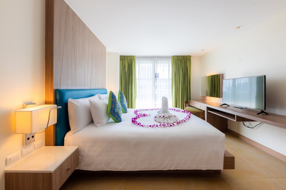 Centara Pattaya Hotel — Hotel rooms in Pattaya, Chonburi