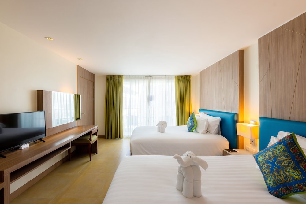 Centara Pattaya Hotel — Hotel rooms in Pattaya, Chonburi
