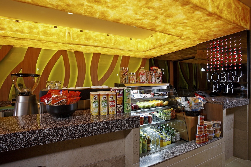 Centara Pattaya Hotel — Restaurant & bars in Pattaya, Chonburi