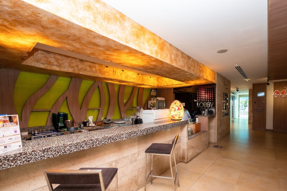 Centara Pattaya Hotel — Restaurant & bars in Pattaya, Chonburi