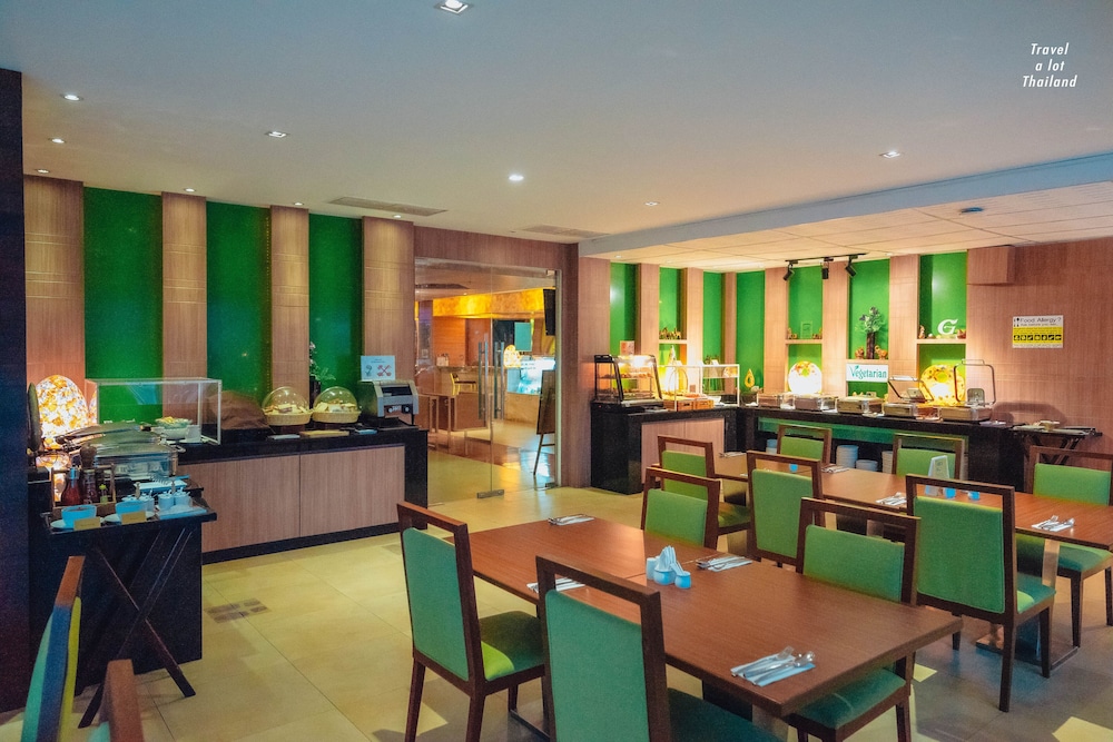 Centara Pattaya Hotel — Restaurant & bars in Pattaya, Chonburi