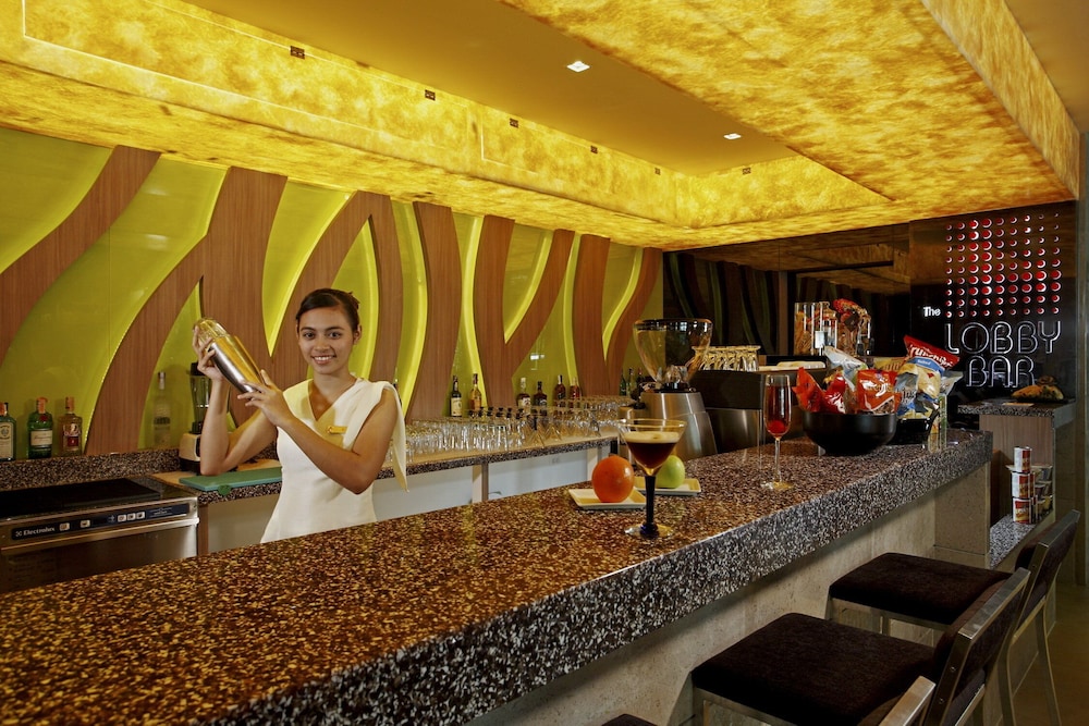 Centara Pattaya Hotel — Restaurant & bars in Pattaya, Chonburi