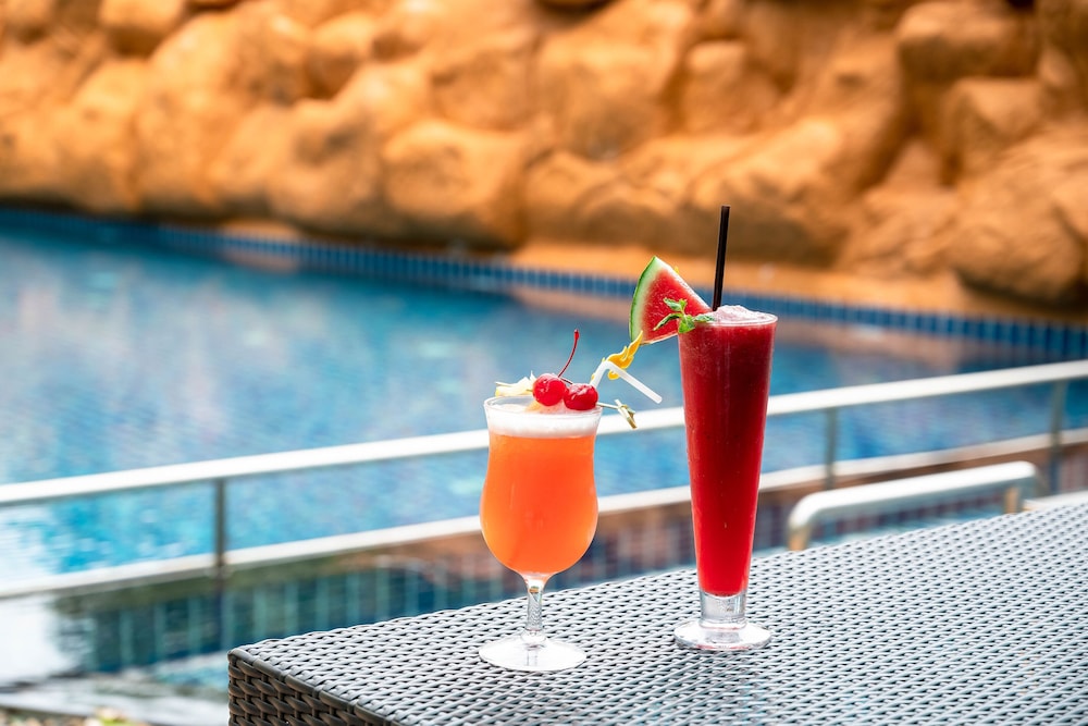 Centara Pattaya Hotel — Restaurant & bars in Pattaya, Chonburi
