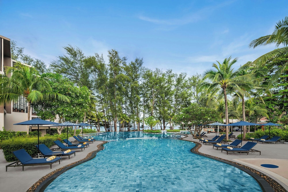 Le Méridien Phuket Mai Khao Beach Resort — Swimming pool in Mai Khao, Phuket Province