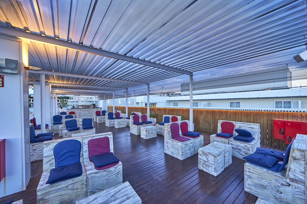 Ona Don Juan — Restaurant & bars in Lloret de Mar, Catalonia