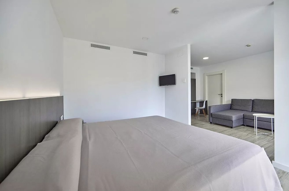 Ona Don Juan — Hotel rooms in Lloret de Mar, Catalonia