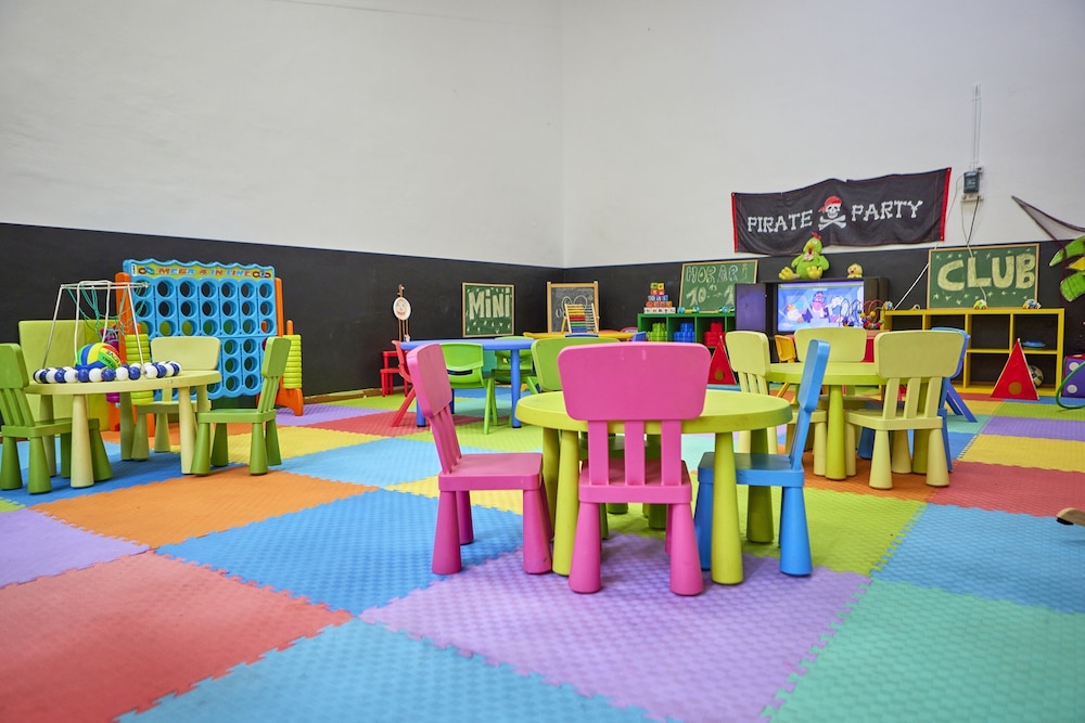 Ona Don Juan — Attractions for children in Lloret de Mar, Catalonia