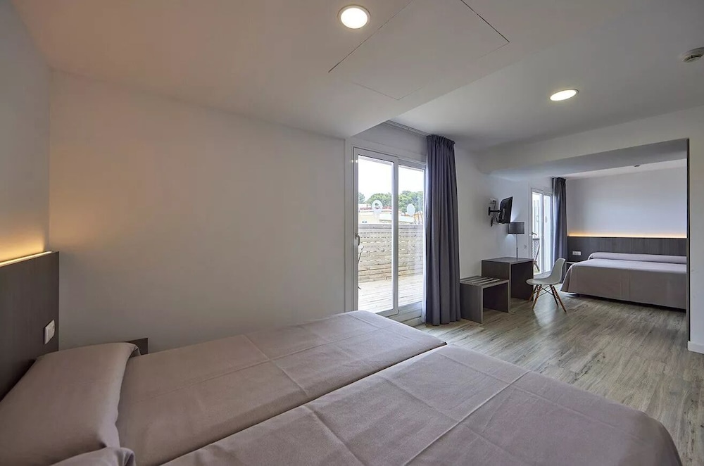 Ona Don Juan — Hotel rooms in Lloret de Mar, Catalonia