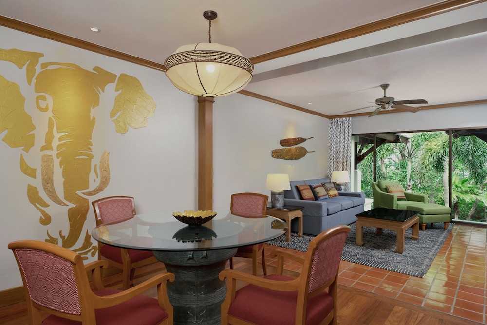 Marriott's Phuket Beach Club — Hotel rooms in Mai Khao, Phuket Province