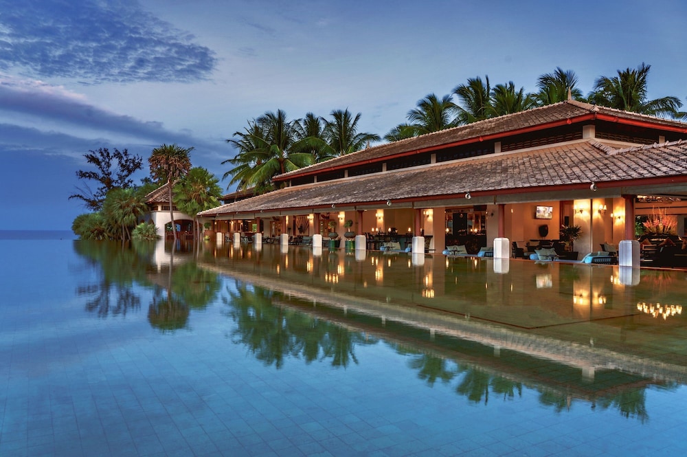 Marriott's Phuket Beach Club — Hotel building in Mai Khao, Phuket Province