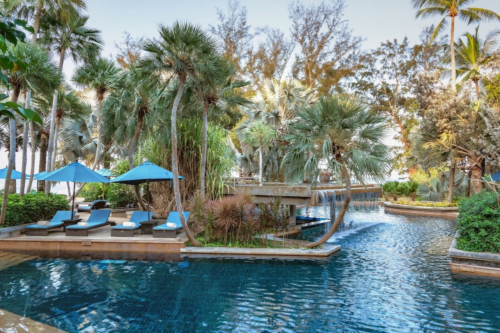Marriott's Phuket Beach Club — Swimming pool in Mai Khao, Phuket Province