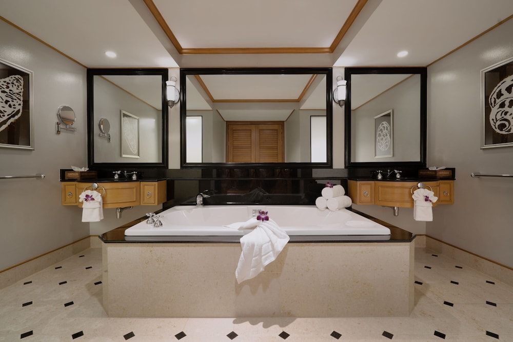Marriott's Phuket Beach Club — Hotel rooms in Mai Khao, Phuket Province