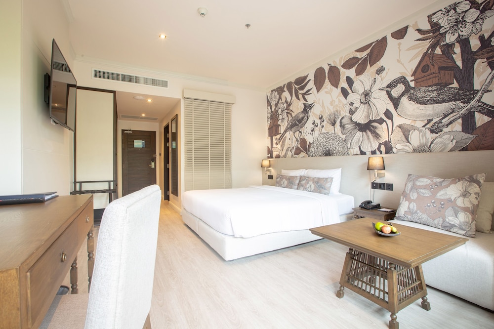 Deevana Plaza Krabi — Hotel rooms in Ao Nang, Krabi