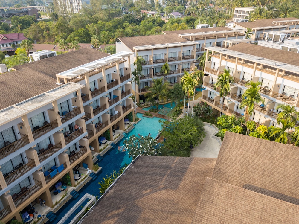 Deevana Plaza Krabi — Hotel building in Ao Nang, Krabi