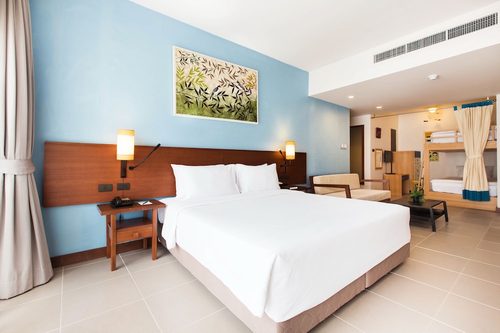 Deevana Plaza Krabi — Hotel rooms in Ao Nang, Krabi