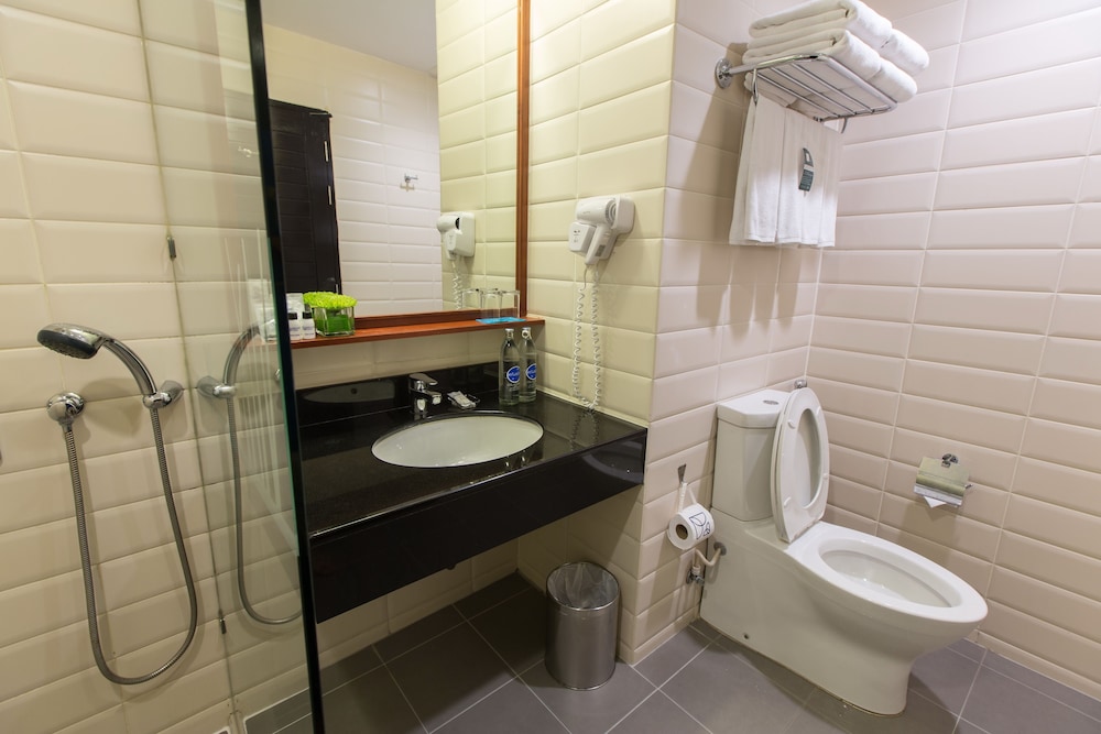 Deevana Plaza Krabi — Hotel rooms in Ao Nang, Krabi