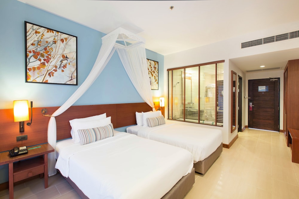 Deevana Plaza Krabi — Hotel rooms in Ao Nang, Krabi