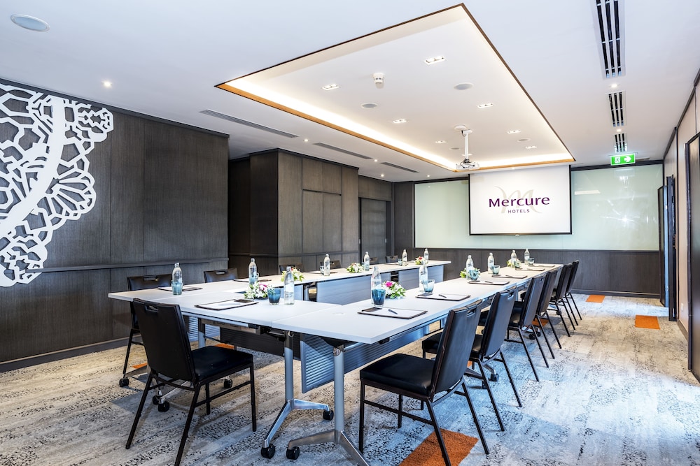 Mercure Samui Chaweng Tana Hotel — Hotel building in Bo Phut, Surat Thani