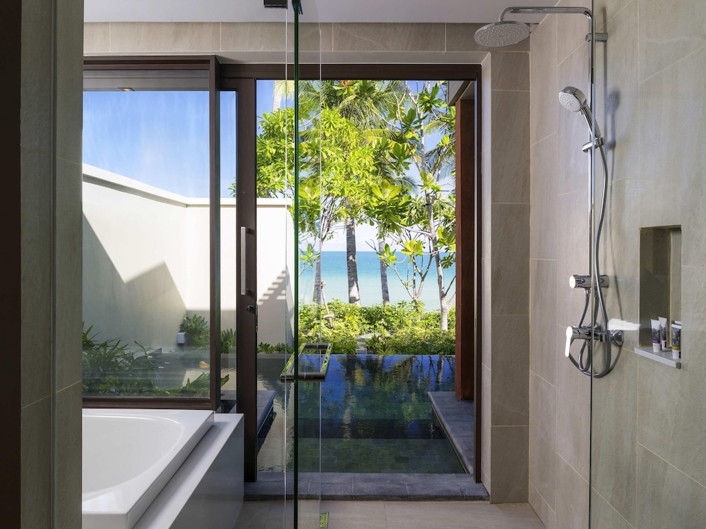 Mercure Samui Chaweng Tana Hotel — Hotel rooms in Bo Phut, Surat Thani