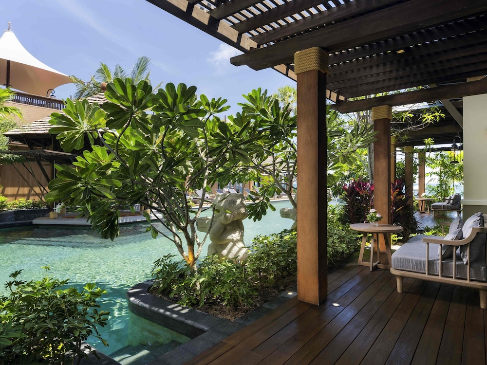 Mercure Samui Chaweng Tana Hotel — Swimming pool in Bo Phut, Surat Thani