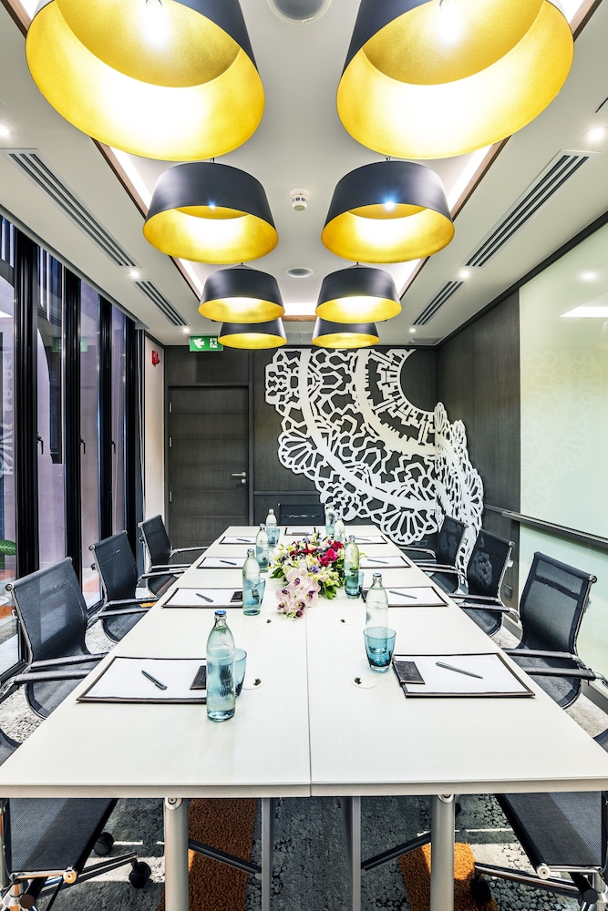 Mercure Samui Chaweng Tana Hotel — Restaurant & bars in Bo Phut, Surat Thani
