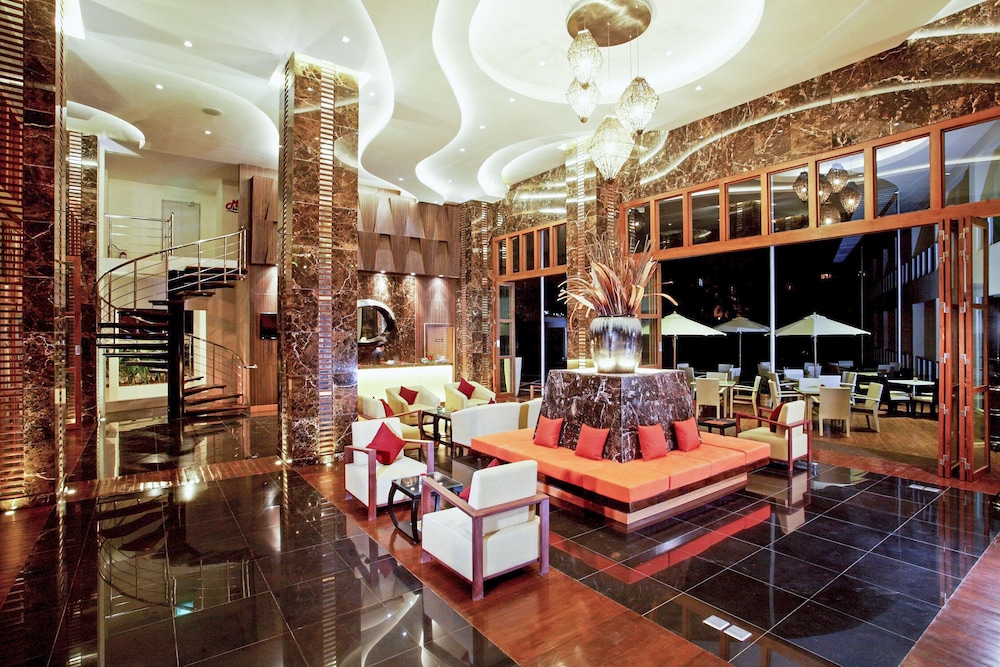 Centara Nova Hotel Pattaya — Hotel building in Pattaya, Chonburi