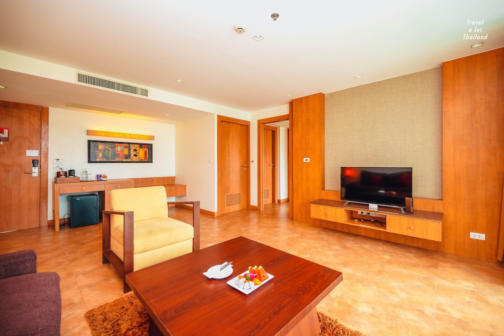 Centara Nova Hotel Pattaya — Hotel rooms in Pattaya, Chonburi