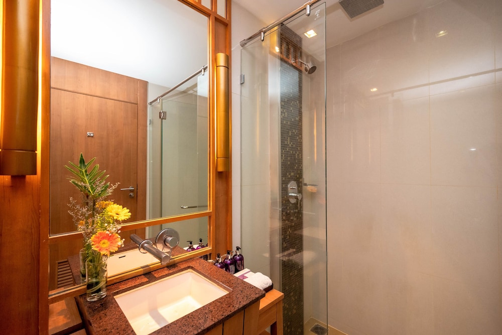 Centara Nova Hotel Pattaya — Hotel rooms in Pattaya, Chonburi