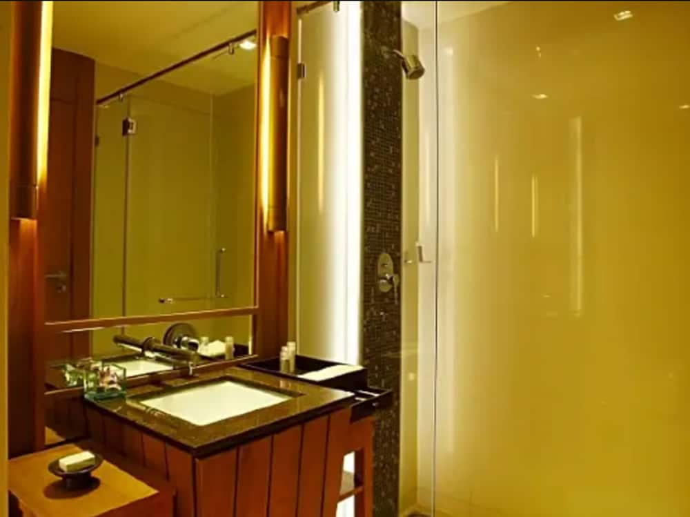 Centara Nova Hotel Pattaya — Hotel rooms in Pattaya, Chonburi