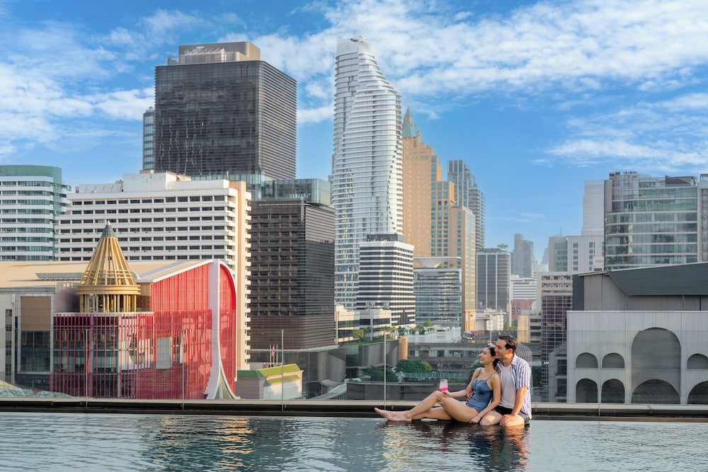 Novotel Bangkok Platinum Pratunam — Swimming pool in Bangkok, Bangkok