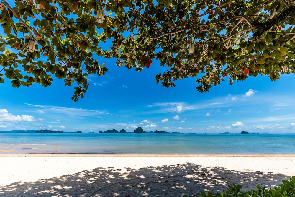 Tup Kaek Sunset Beach Resort — Beach in Nong Thalay, Krabi