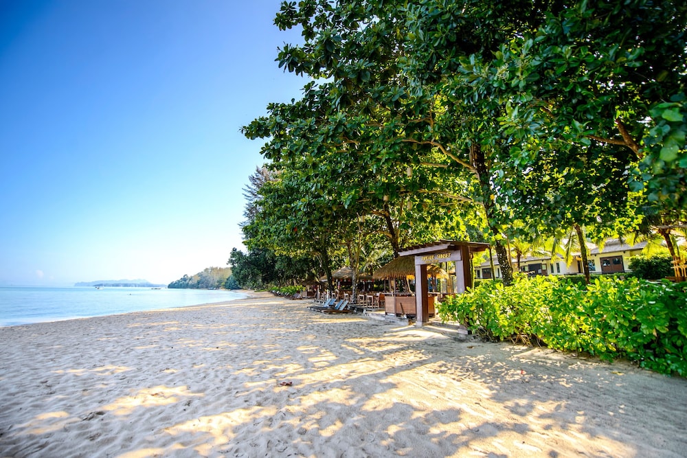 Tup Kaek Sunset Beach Resort — Beach in Nong Thalay, Krabi
