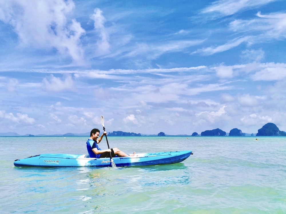 Tup Kaek Sunset Beach Resort — Sports & recreation in Nong Thalay, Krabi