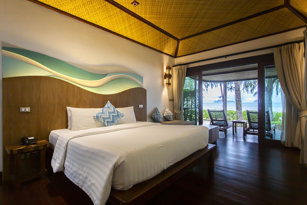 Tup Kaek Sunset Beach Resort — Hotel rooms in Nong Thalay, Krabi