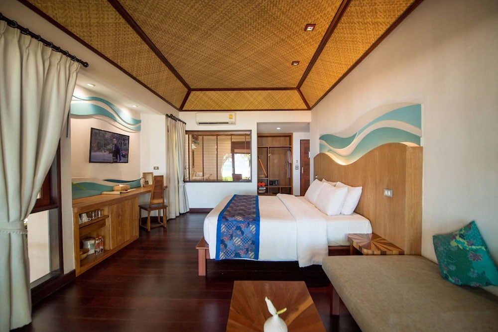 Tup Kaek Sunset Beach Resort — Hotel rooms in Nong Thalay, Krabi