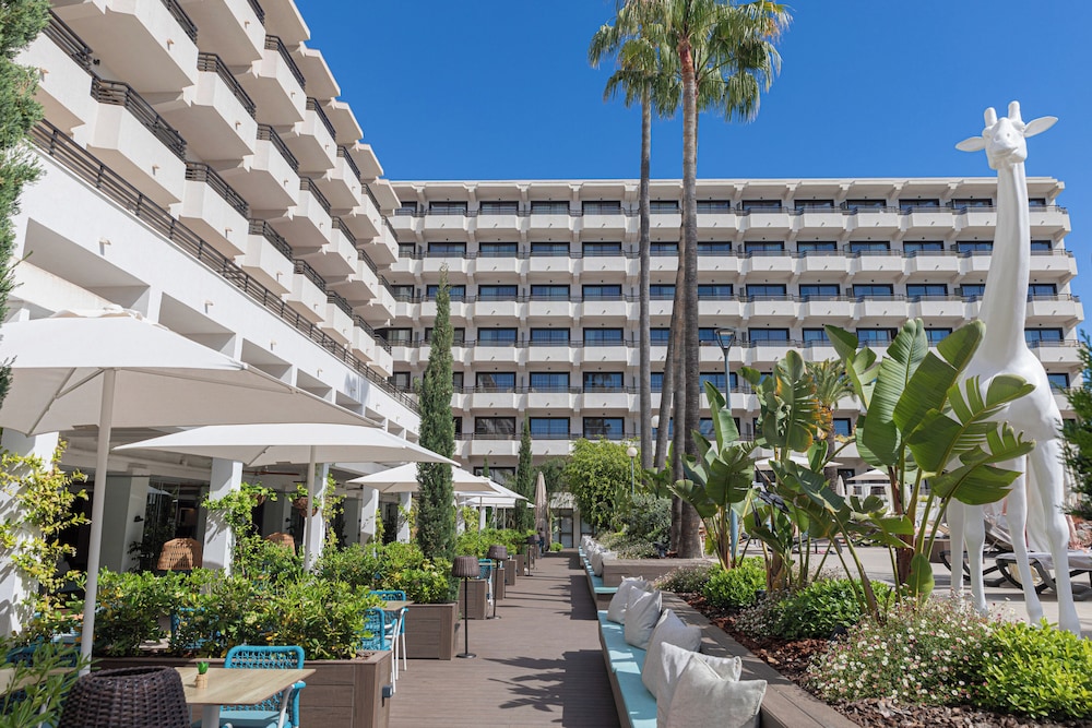 INNSiDE by Meliá Alcudia — Hotel building in Alcudia, Balearic Islands