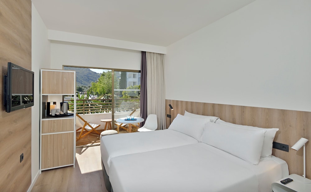 INNSiDE by Meliá Alcudia — Hotel rooms in Alcudia, Balearic Islands