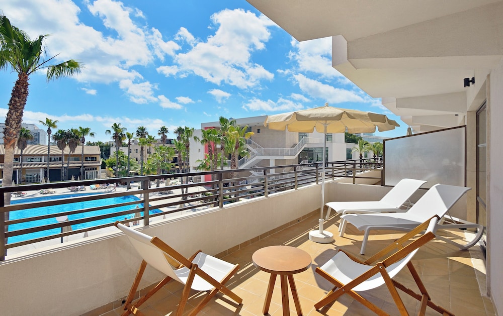 INNSiDE by Meliá Alcudia — Hotel rooms in Alcudia, Balearic Islands