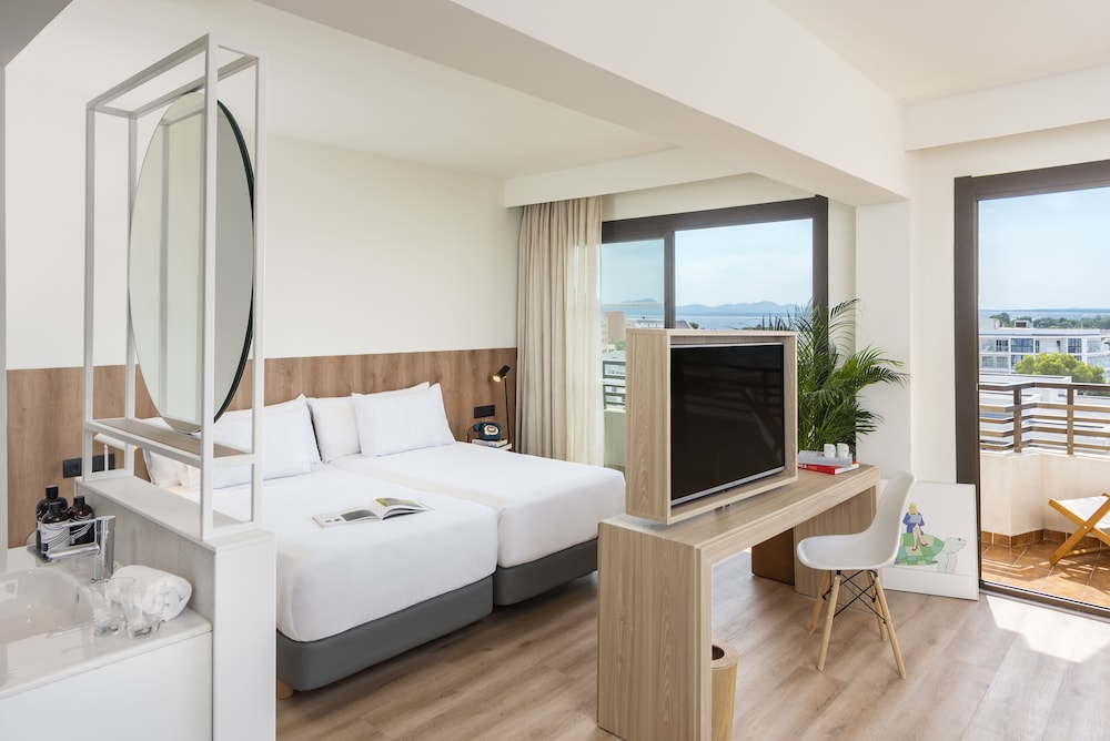 INNSiDE by Meliá Alcudia — Hotel rooms in Alcudia, Balearic Islands